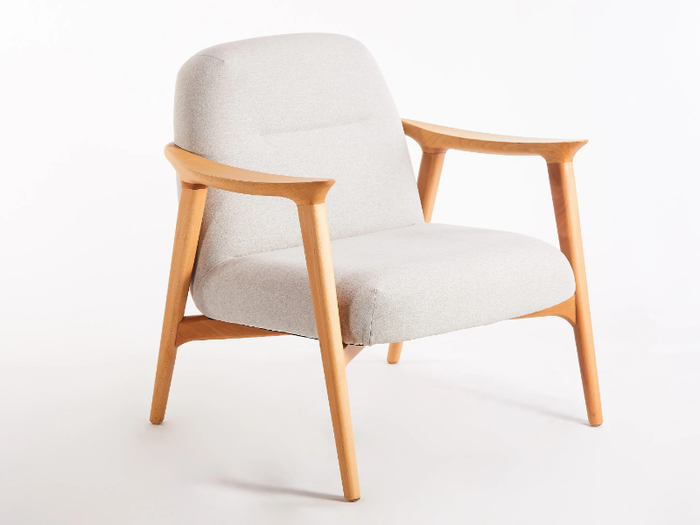 PUFFY - Beech armchair with armrests _ grado design